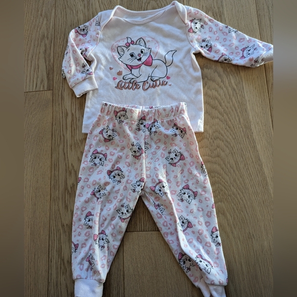3/$10💜 Marie Disney Pjs - Picture 1 of 1